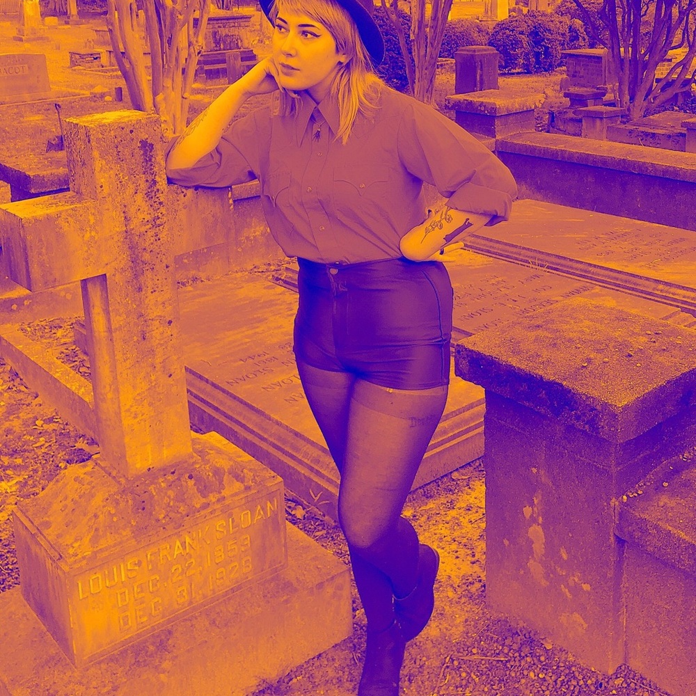 Meet your Posher, Nicole